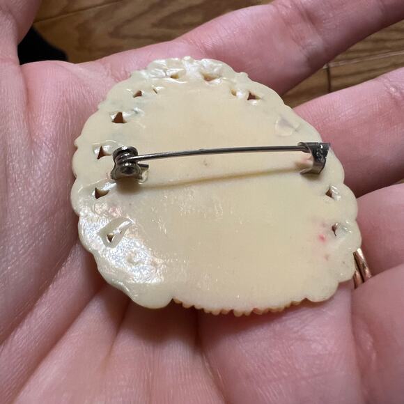 Vintage Filigree Celluloid Floral Brooch Lapel Pin Bouquet Hand Painted Carved - Picture 7 of 8